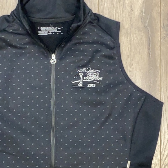 Nike Golf Women’s Tour Performance Therma-Fit Vest - Picture 4 of 5